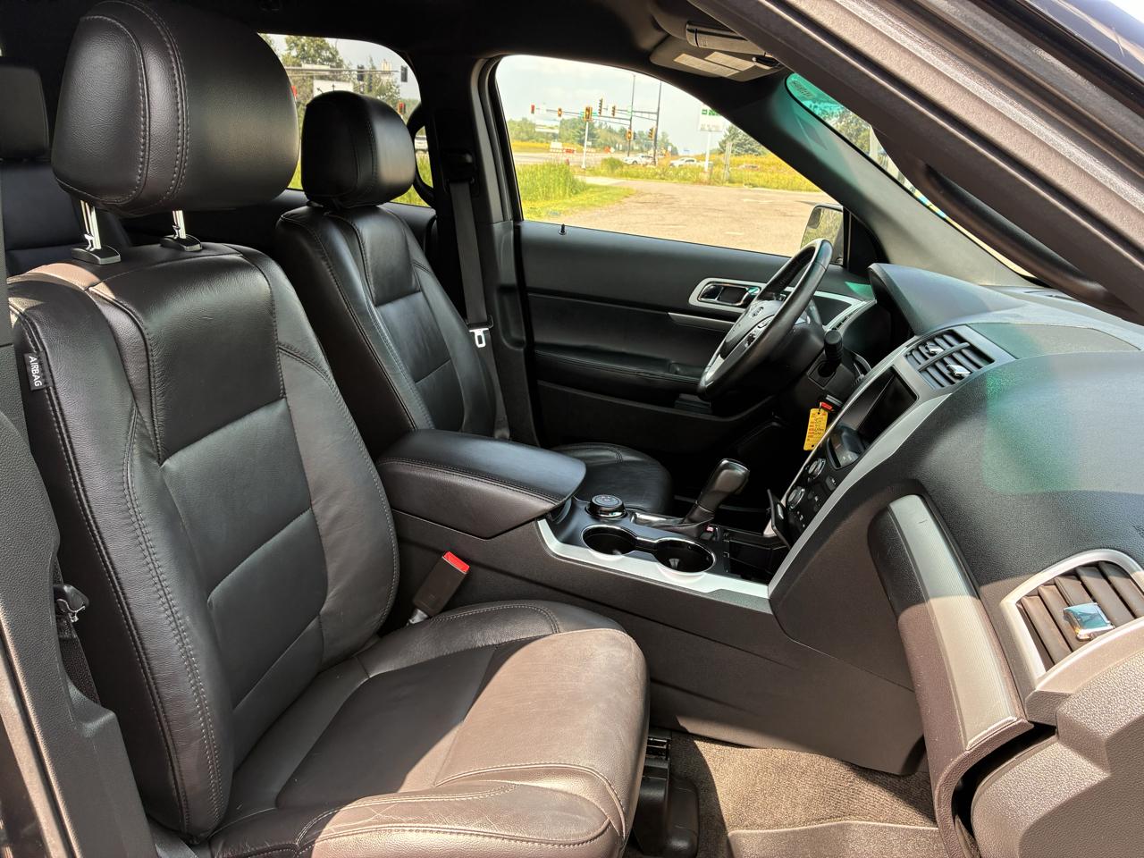 Ford Explorer XLT 4WD 2015