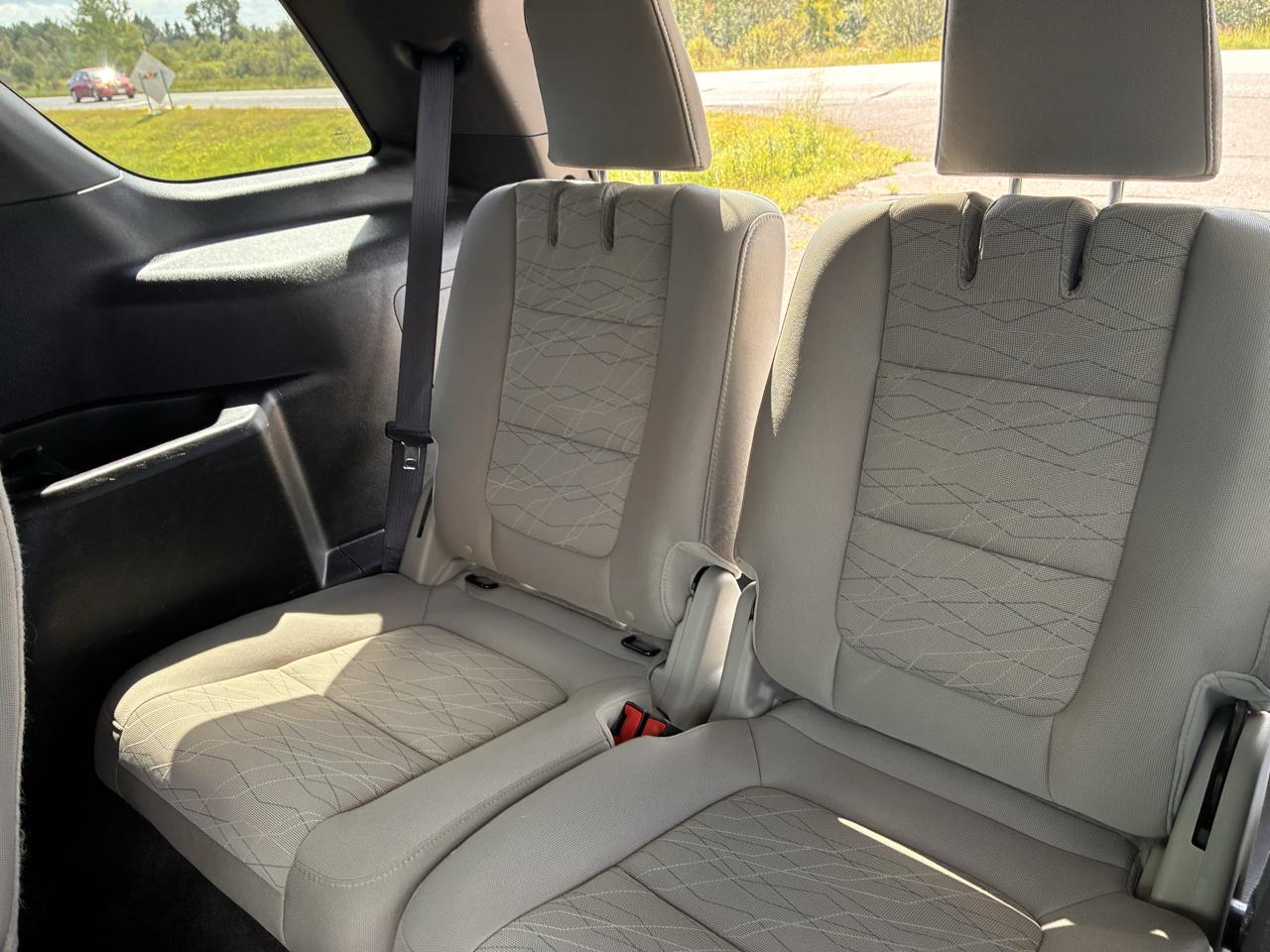 Ford Explorer Base 4WD 2013