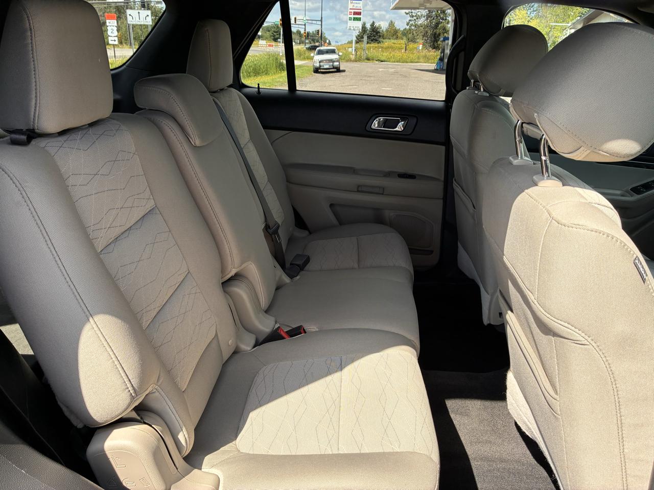 Ford Explorer Base 4WD 2013