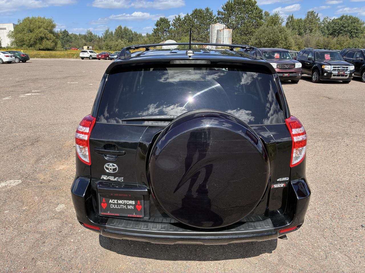 Toyota RAV4 Base I4 4WD 2012