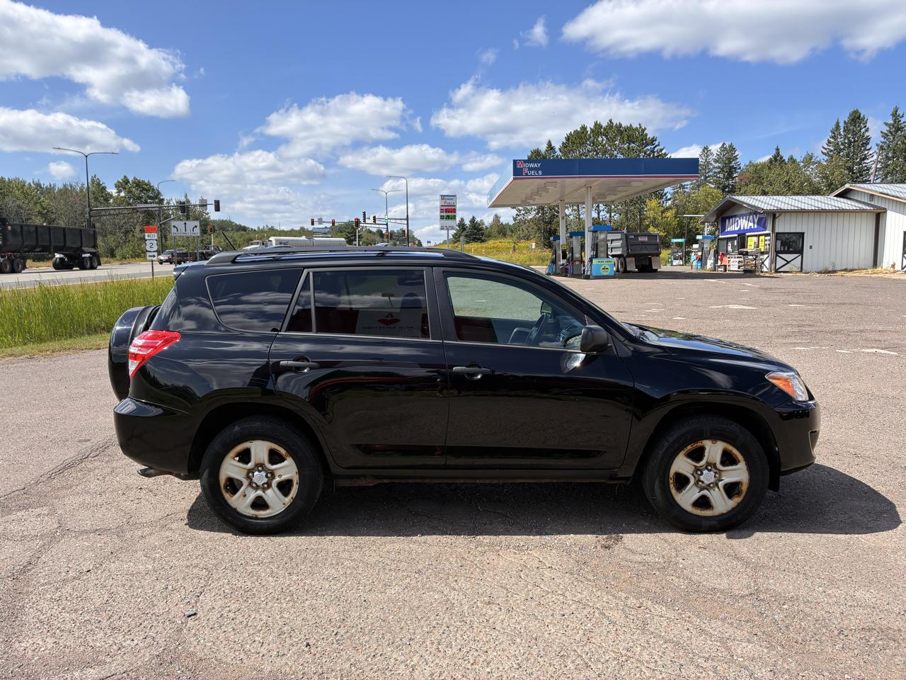 Toyota RAV4 Base I4 4WD 2012