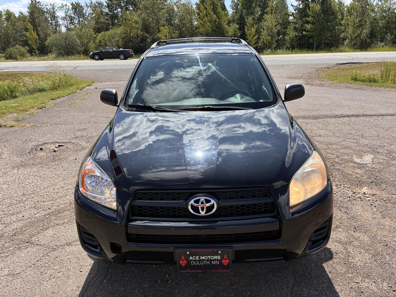 Toyota RAV4 Base I4 4WD 2012