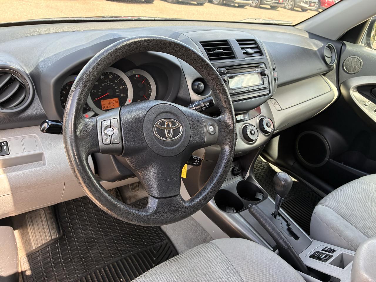 Toyota RAV4 Base I4 4WD 2012