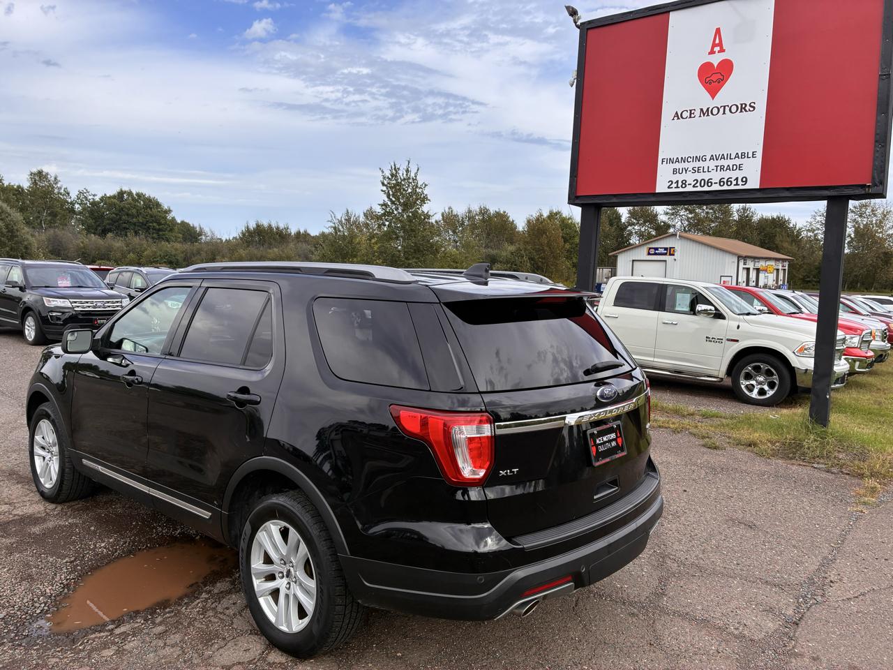 Ford Explorer XLT 4WD 2018
