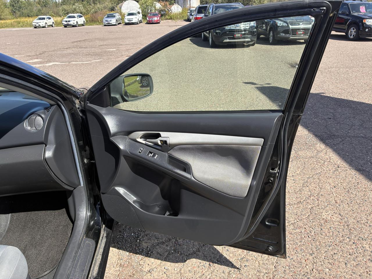 Toyota Matrix S 5-Speed AT 2009