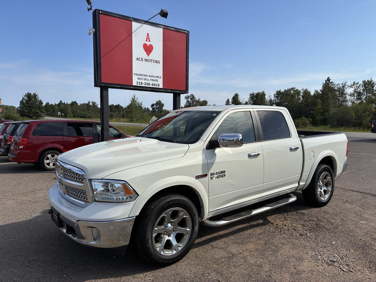 RAM 1500 Laramie Crew Cab SWB 4WD 2017