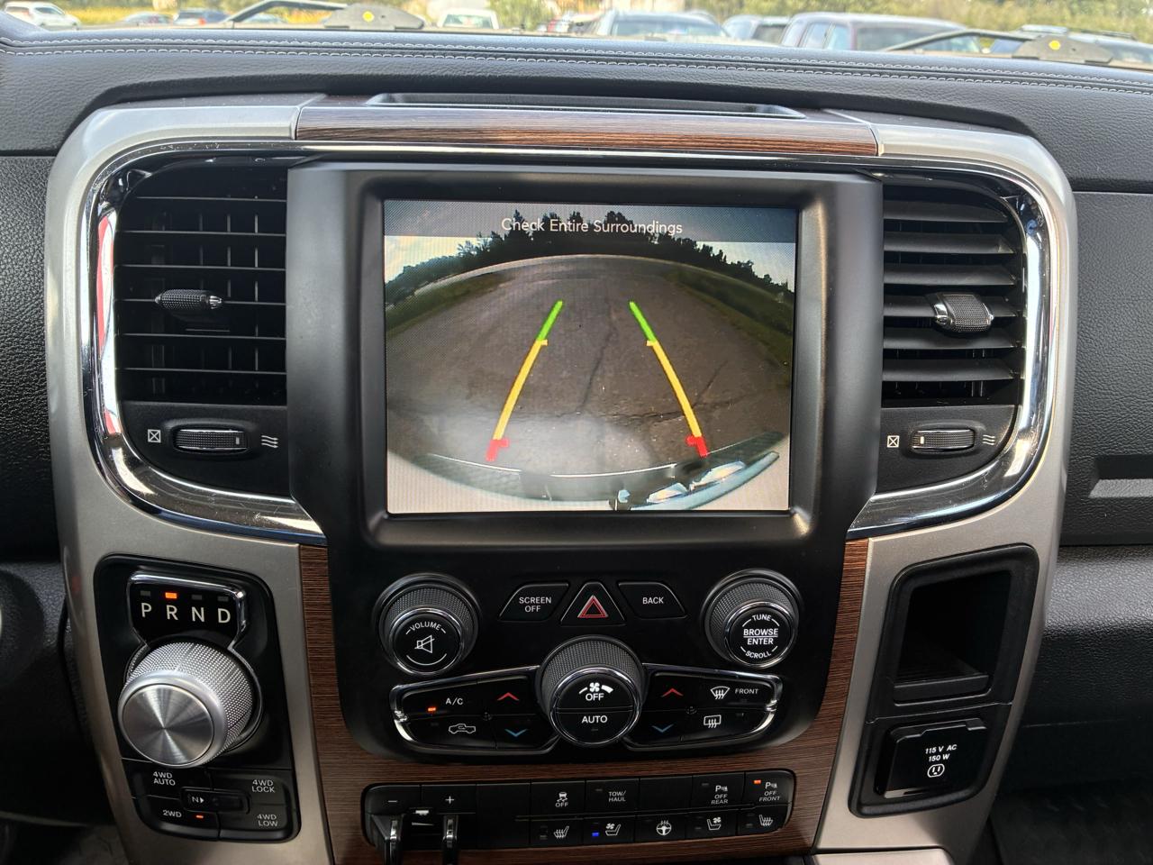 RAM 1500 Laramie Crew Cab SWB 4WD 2017