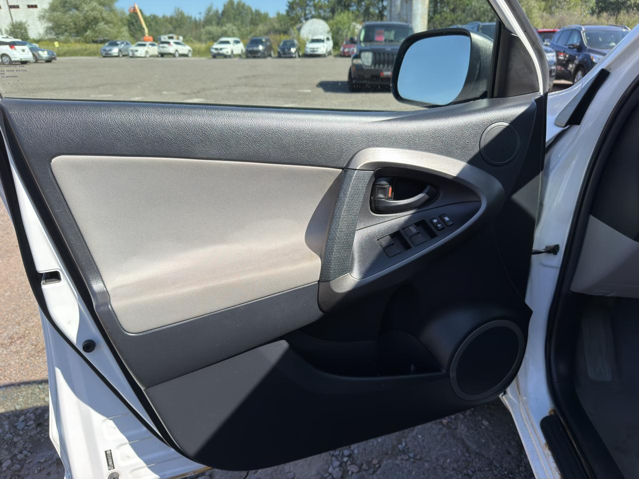 Toyota RAV4 Base I4 4WD with 3rd Row 2011