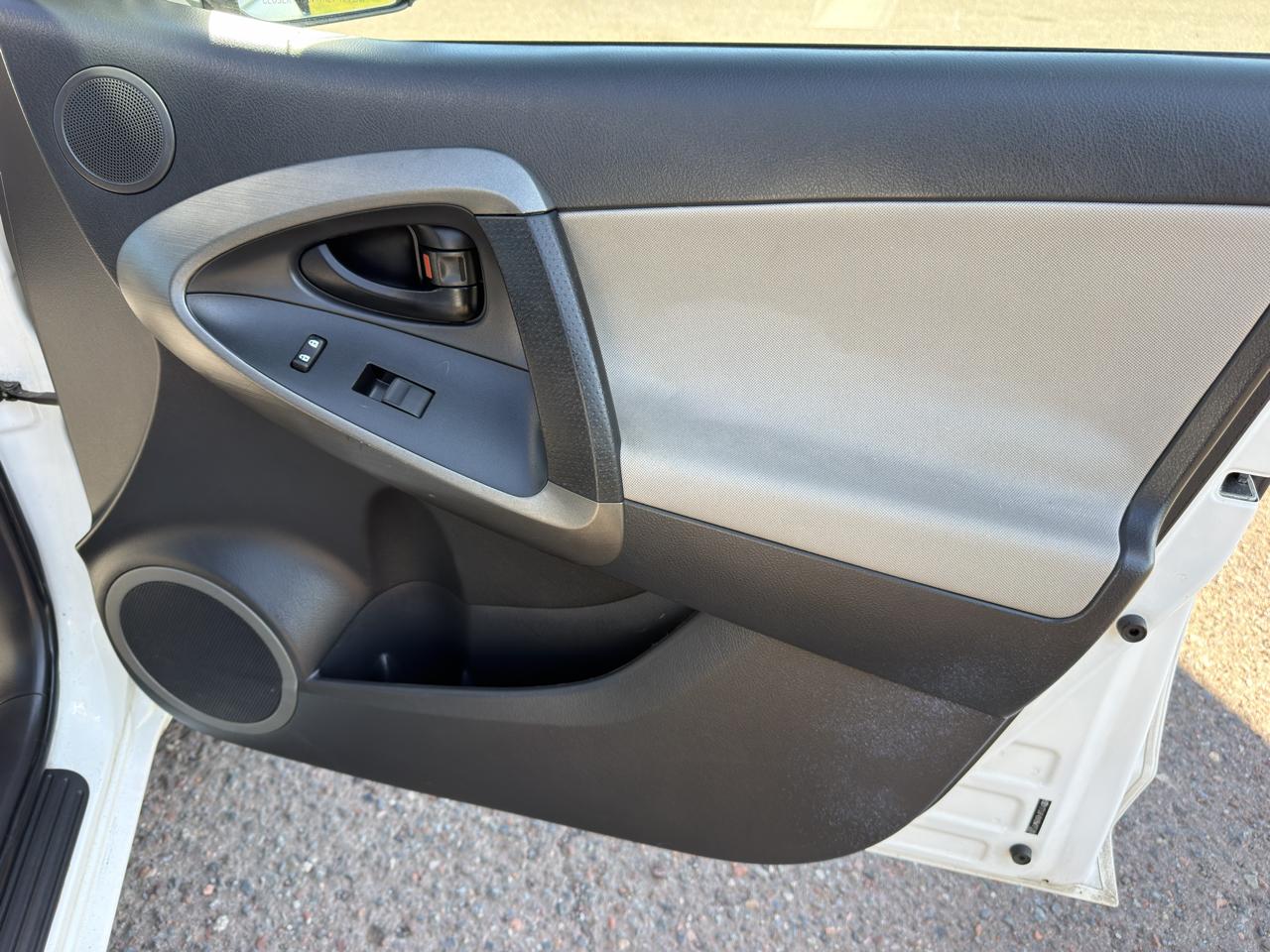 Toyota RAV4 Base I4 4WD with 3rd Row 2011