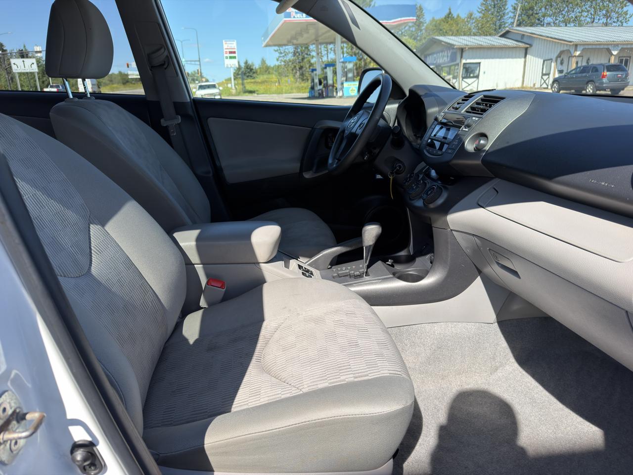 Toyota RAV4 Base I4 4WD with 3rd Row 2011