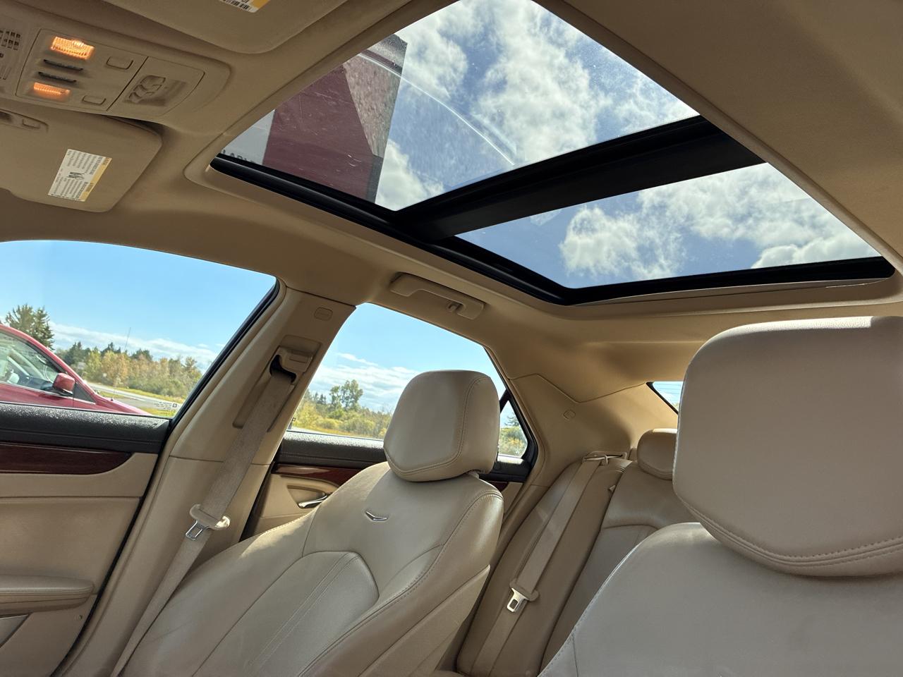Cadillac CTS 3.6L Premium AWD w/Navi 2010