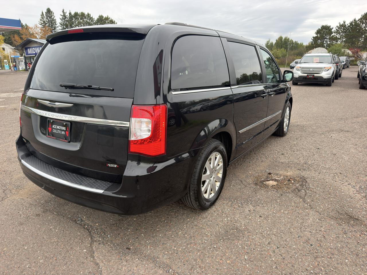 Chrysler Town & Country Touring 2014
