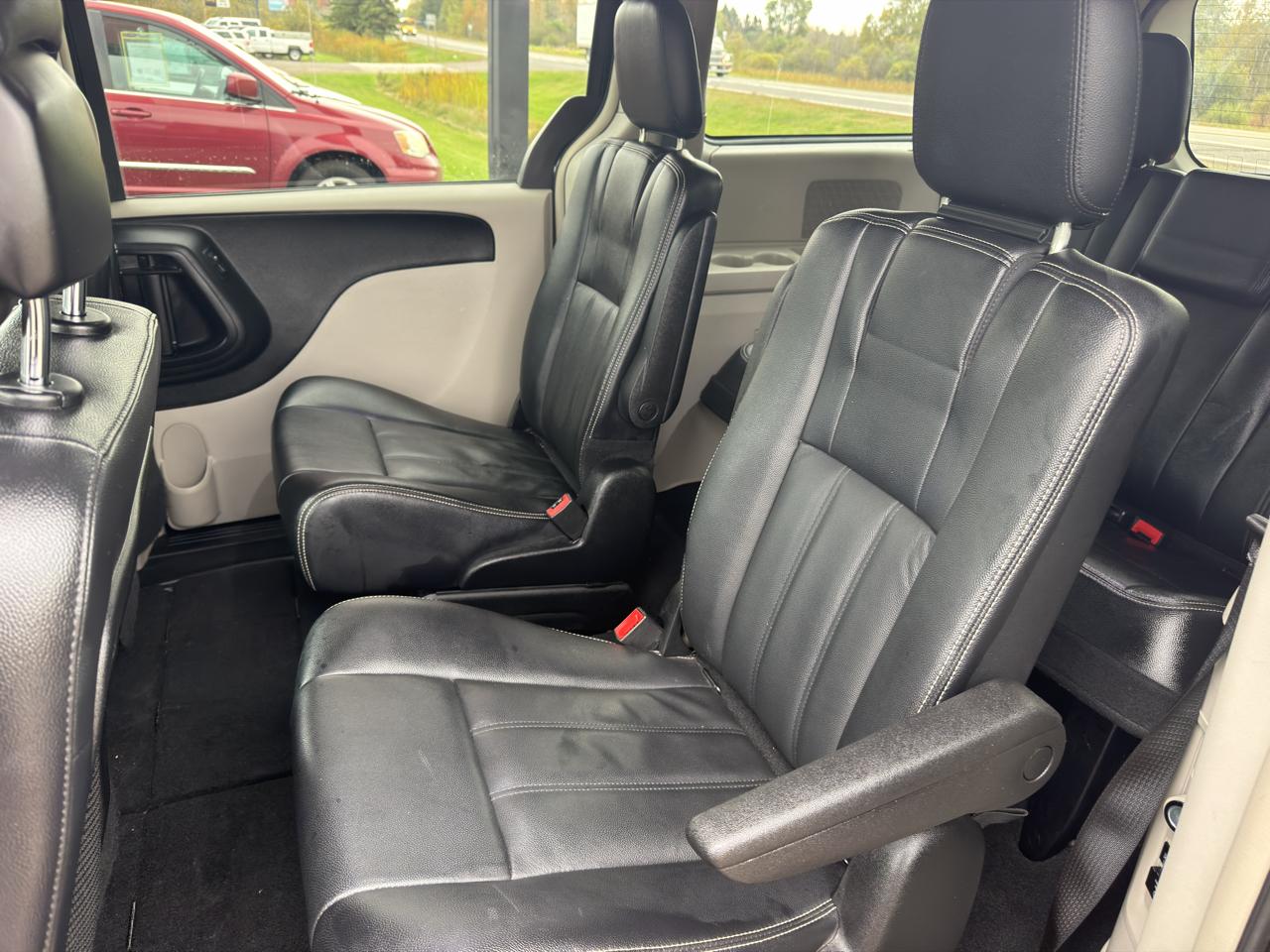 Chrysler Town & Country Touring 2014