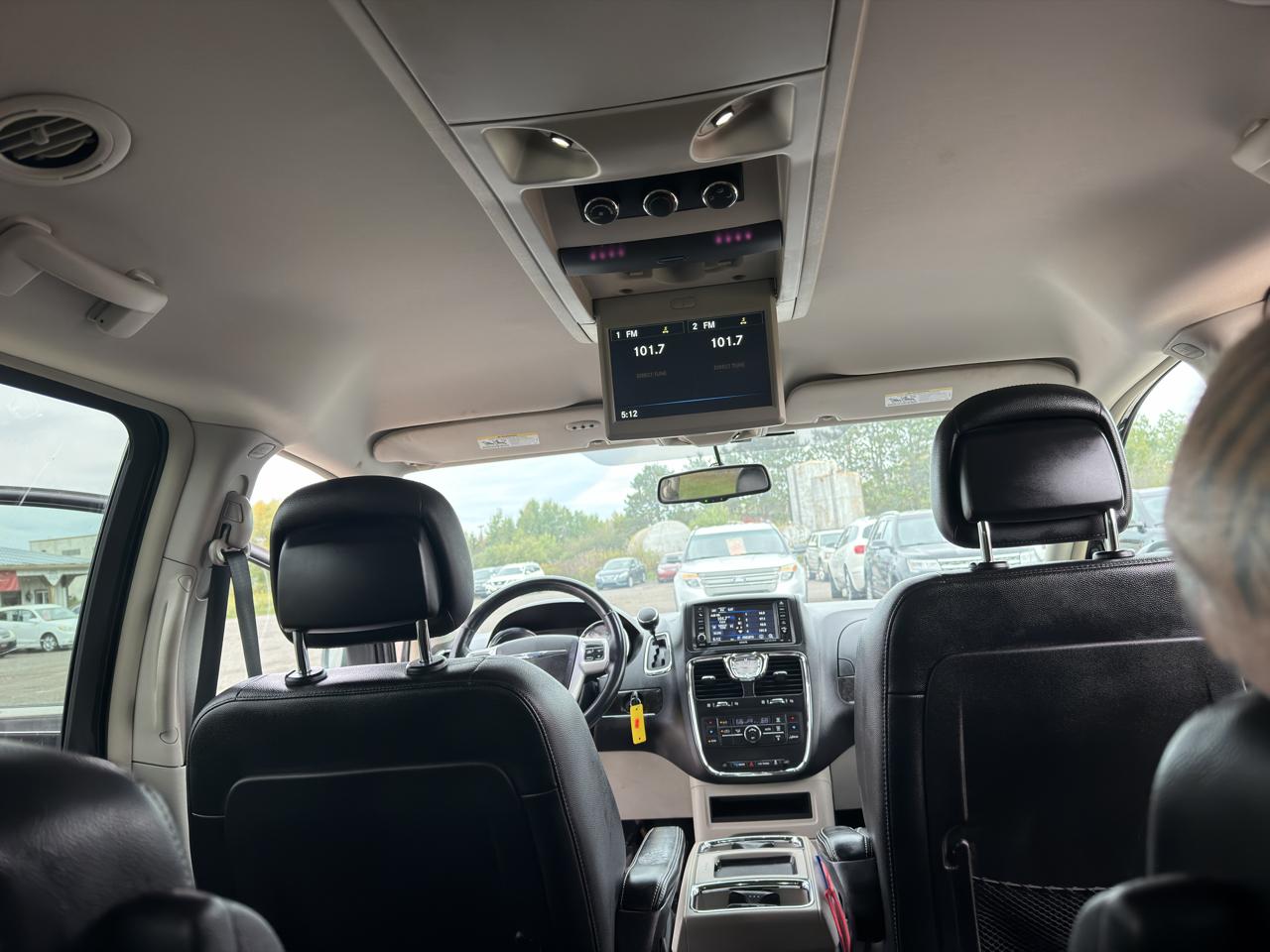 Chrysler Town & Country Touring 2014