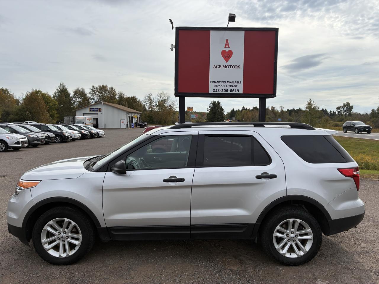 Ford Explorer Base 4WD 2015