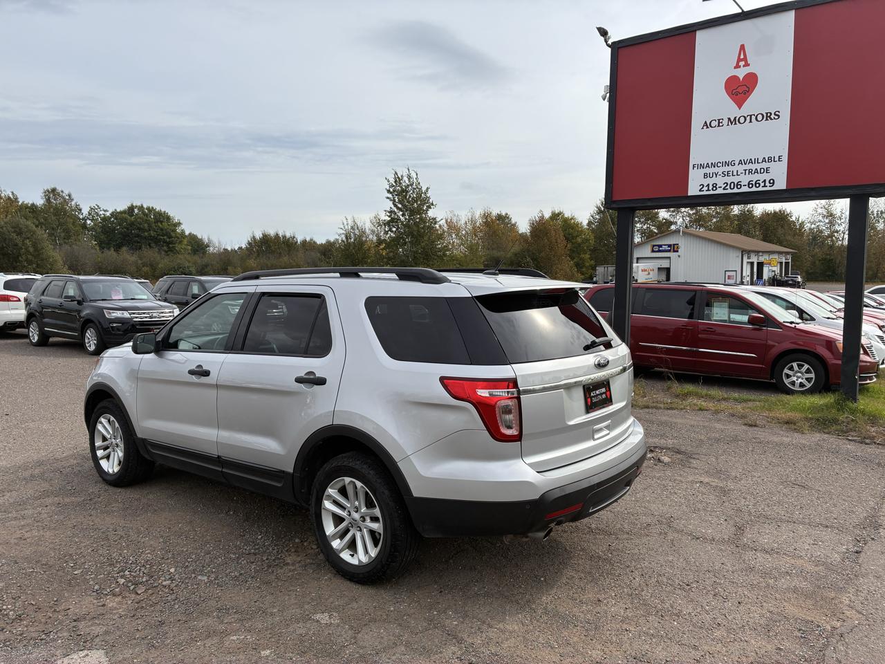 Ford Explorer Base 4WD 2015