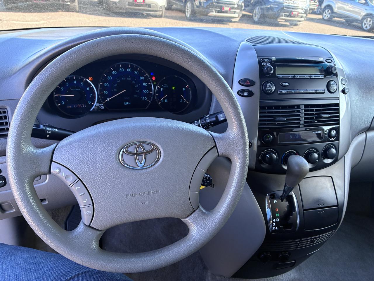 Toyota Sienna CE FWD 7-Passenger 2007