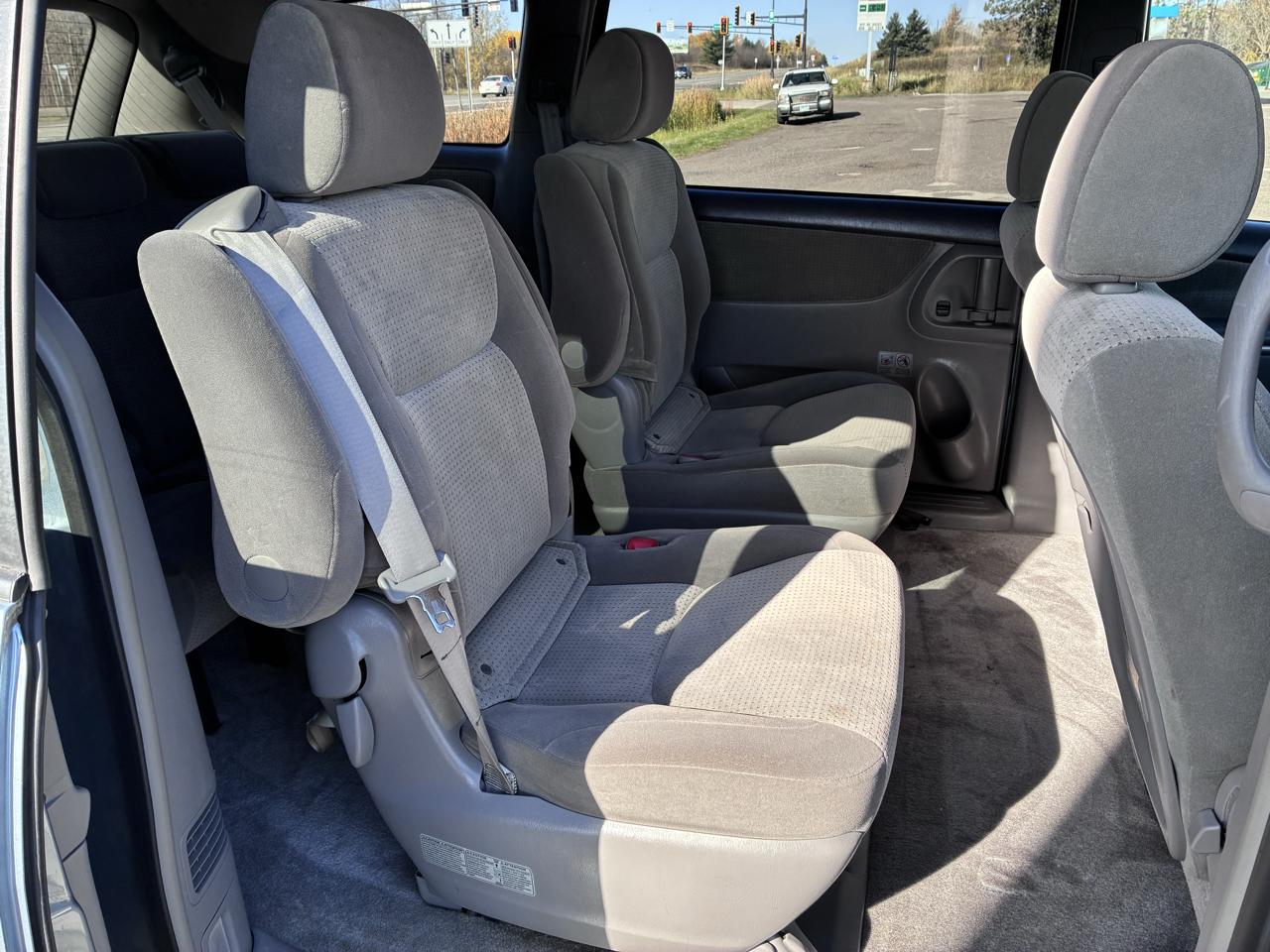 Toyota Sienna CE FWD 7-Passenger 2007