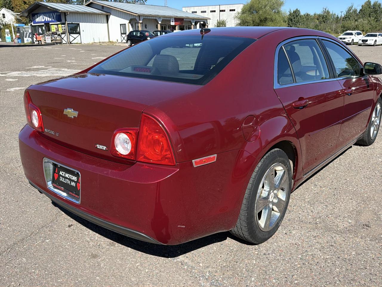Chevrolet Malibu 1LT 2011