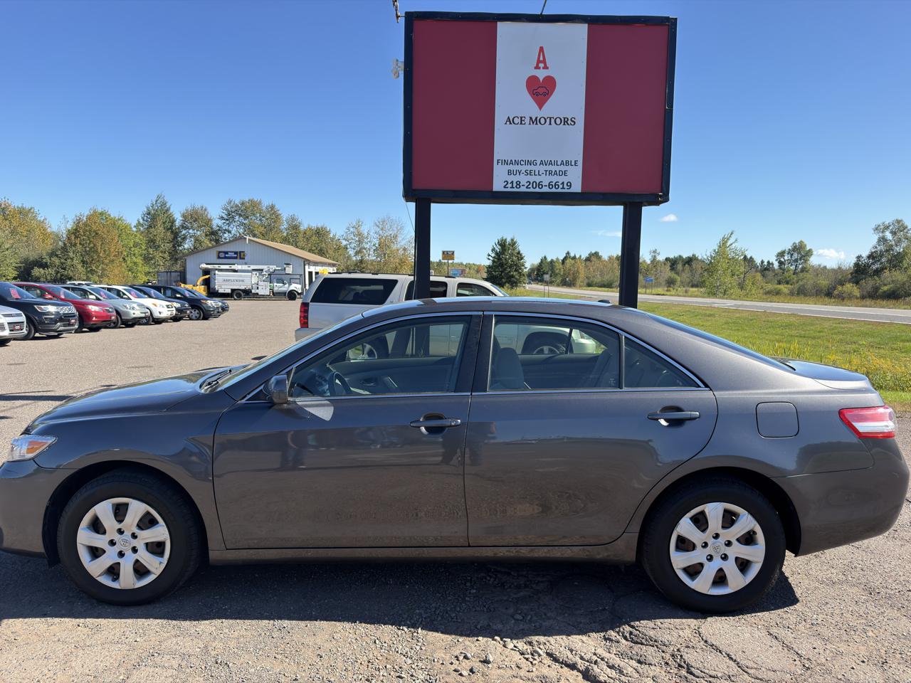 Toyota Camry Base 6-Spd AT 2011