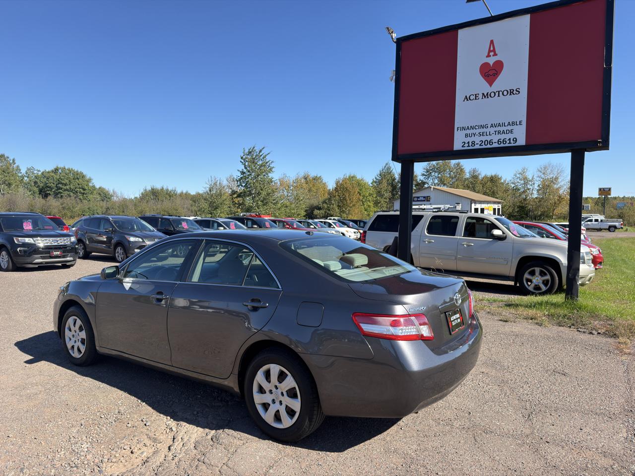 Toyota Camry Base 6-Spd AT 2011
