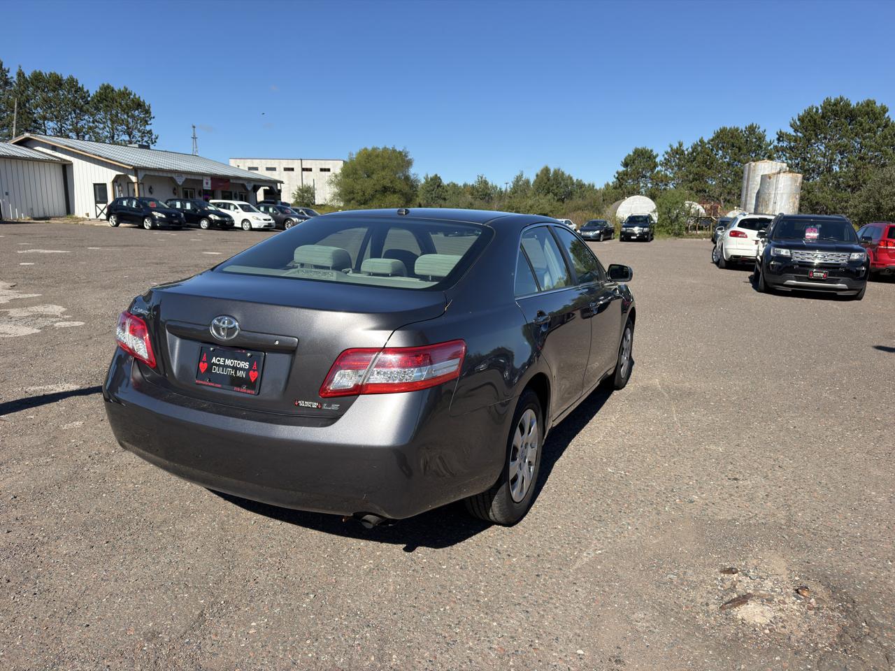Toyota Camry Base 6-Spd AT 2011
