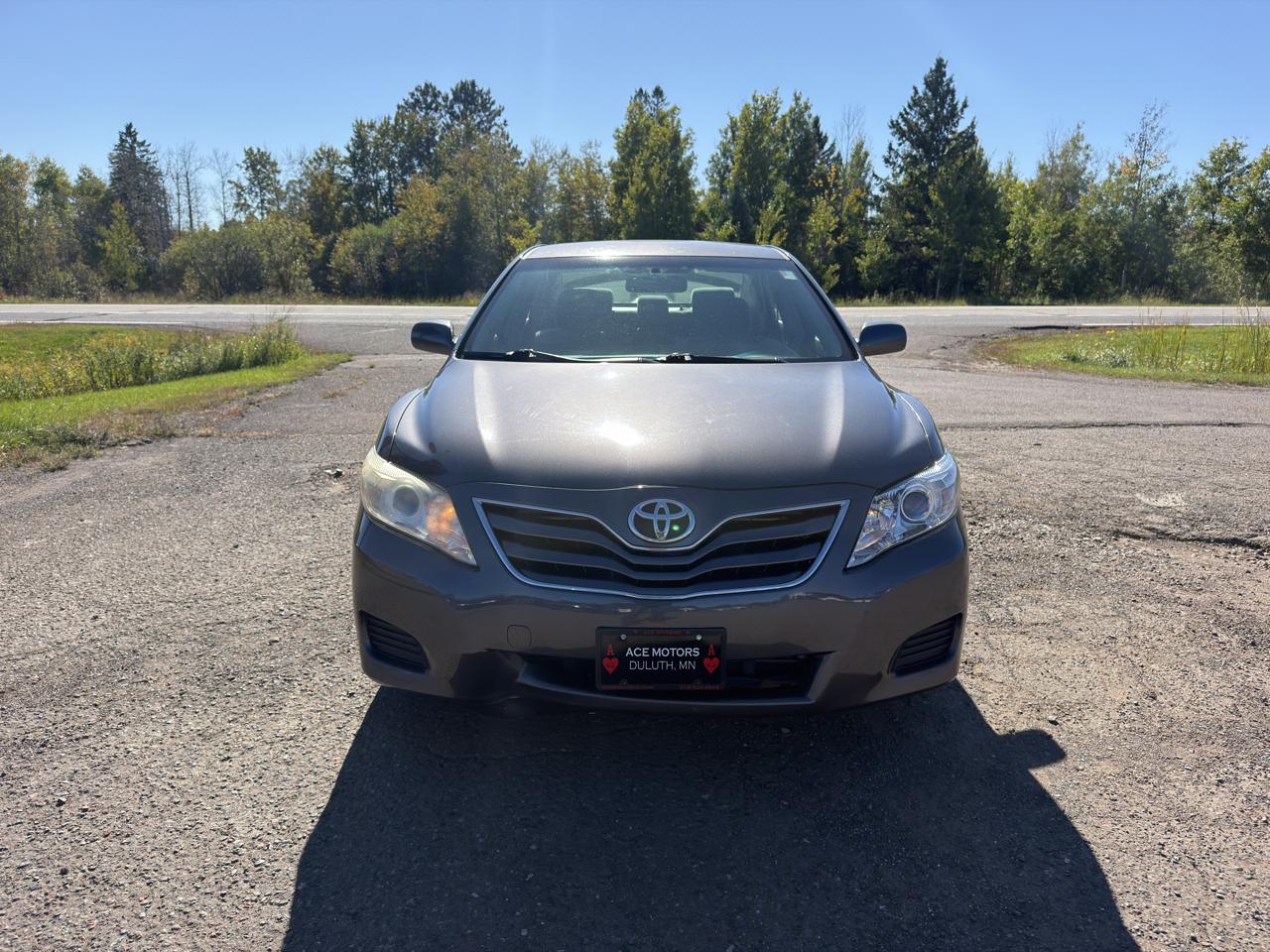 Toyota Camry Base 6-Spd AT 2011