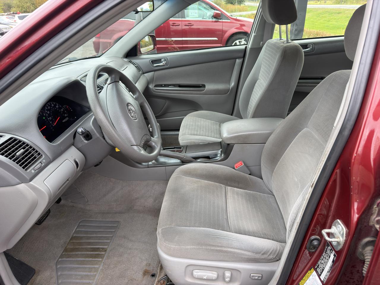 Toyota Camry Standard 2005