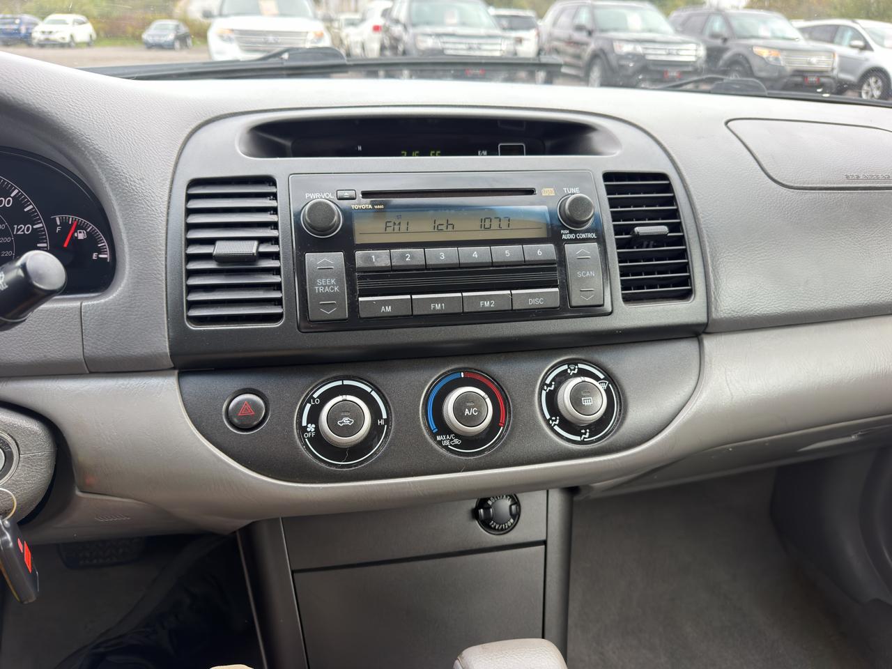 Toyota Camry Standard 2005
