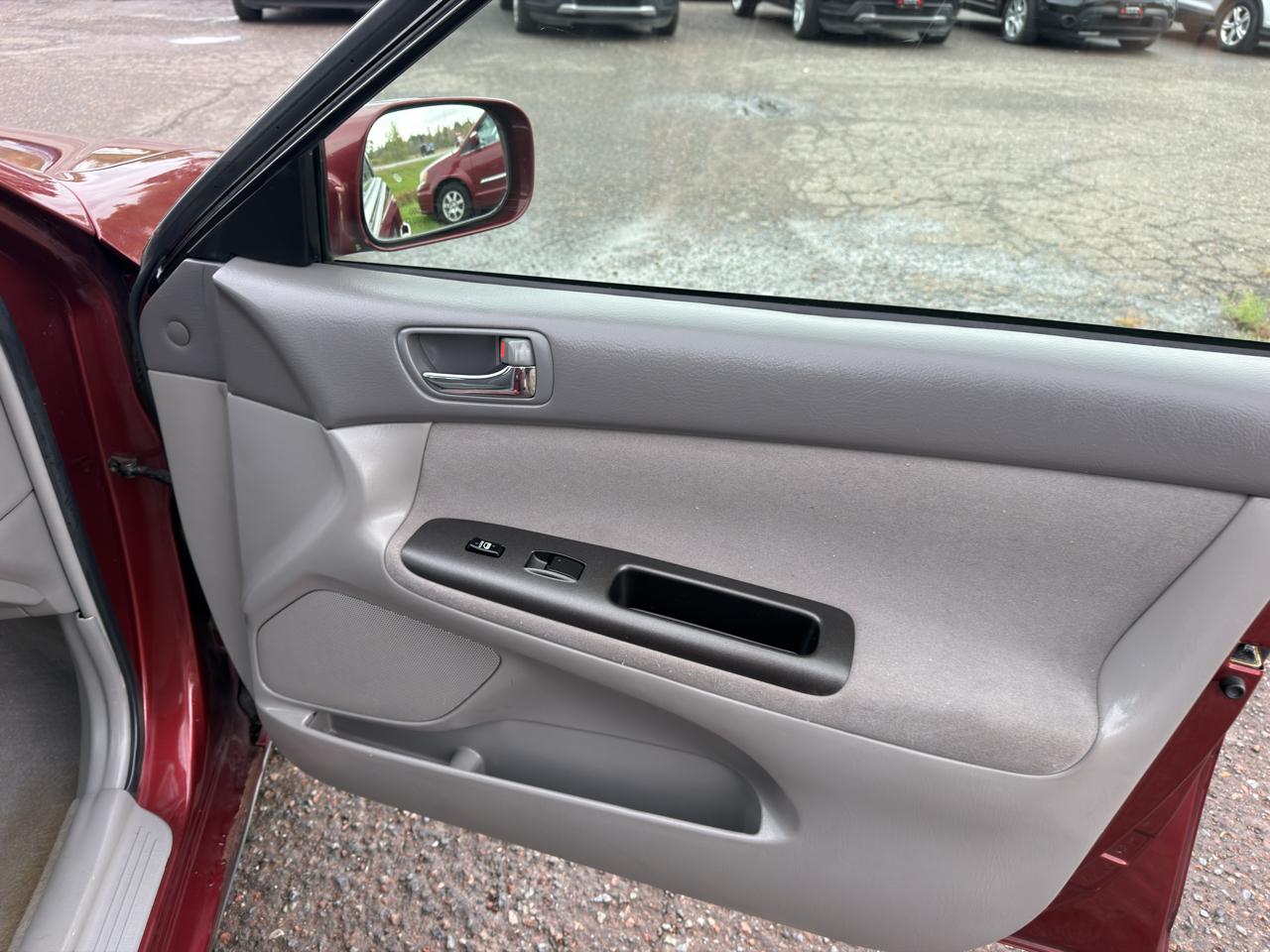 Toyota Camry Standard 2005
