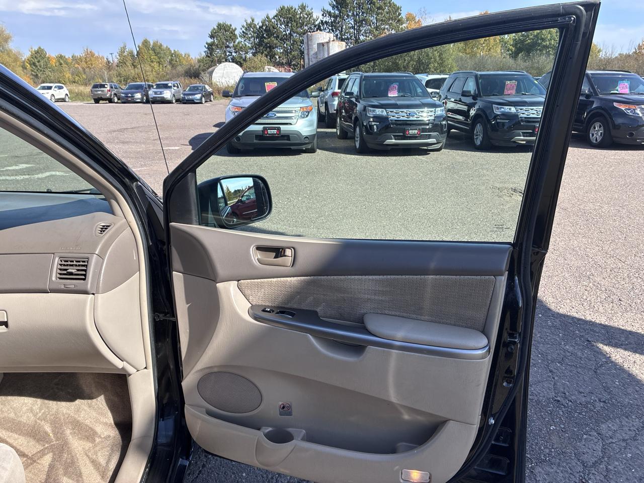 Toyota Sienna CE FWD 7 Passenger 2010