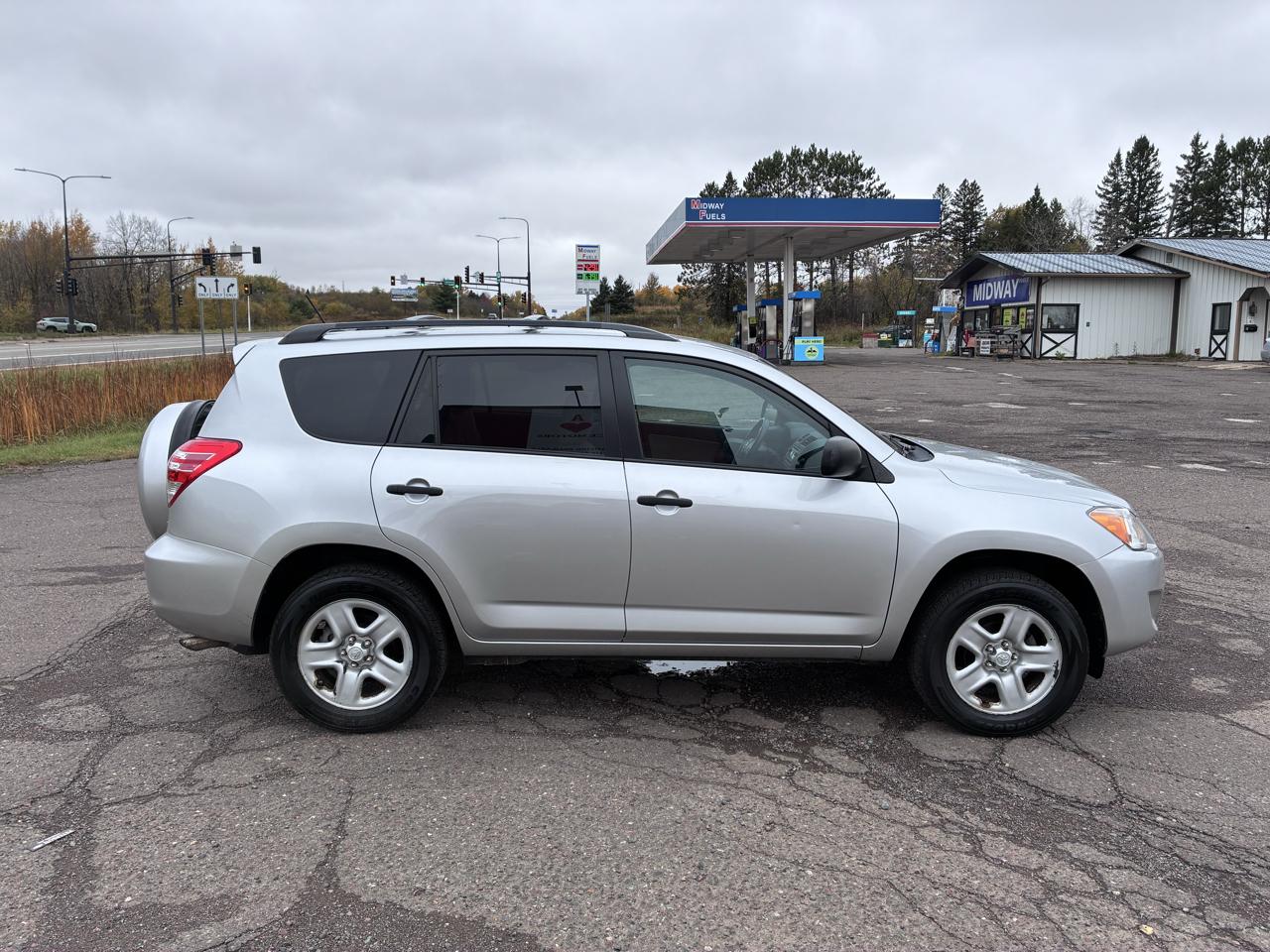 Toyota RAV4 Base I4 4WD 2012