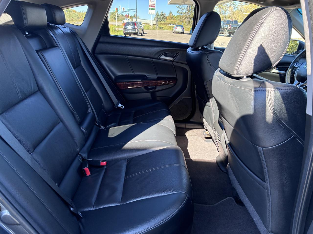 Honda Crosstour EX-L V-6 4WD 2012