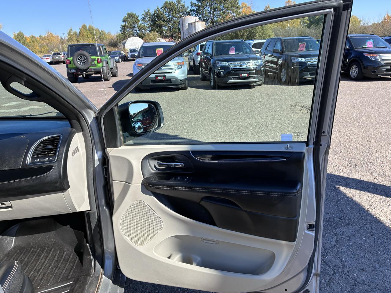 Dodge Grand Caravan SXT 2017