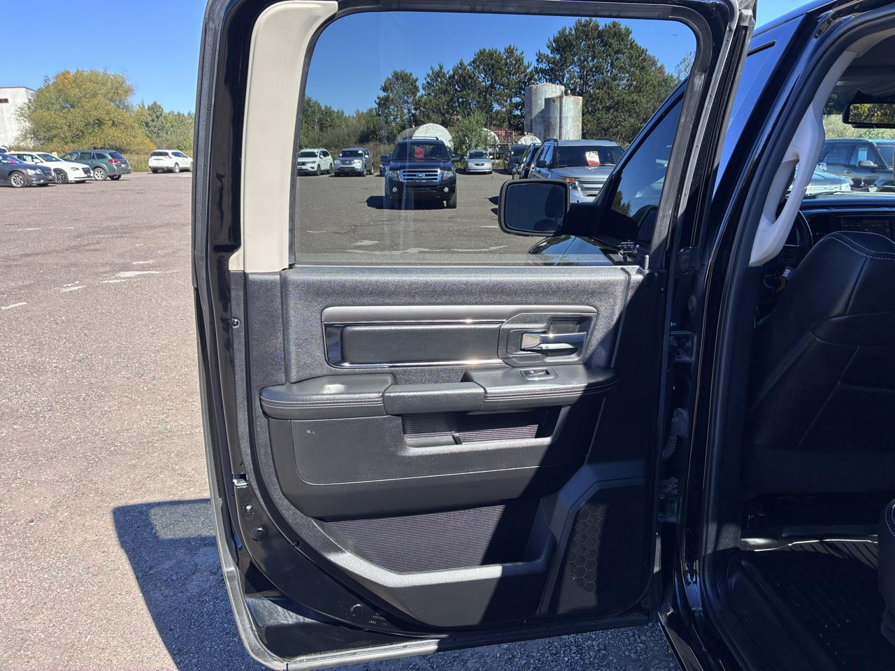 RAM 1500 Sport Crew Cab SWB 4WD 2014