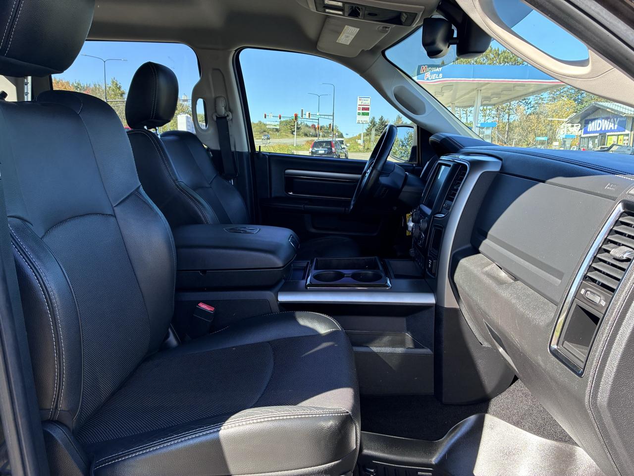 RAM 1500 Sport Crew Cab SWB 4WD 2014