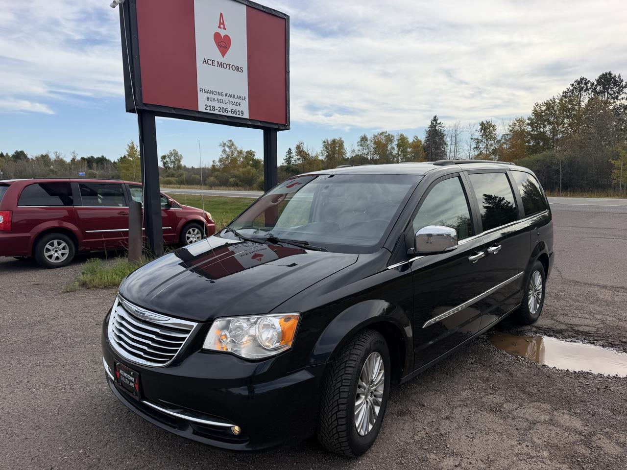 2015 Chrysler Town & Country Touring-L