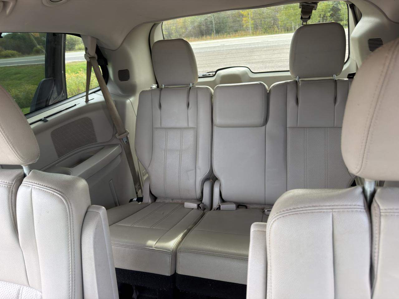Chrysler Town & Country Touring-L 2015