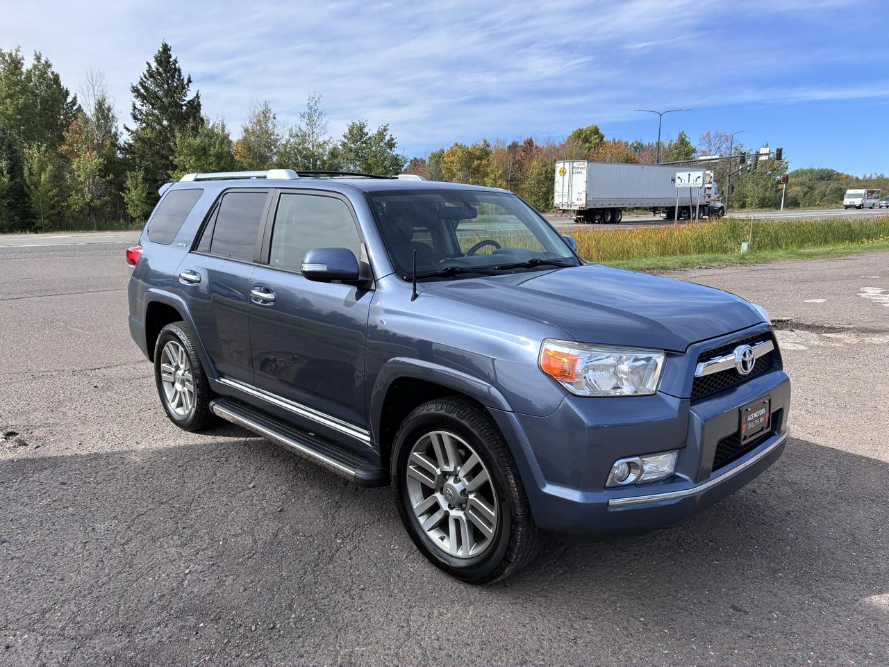Toyota 4Runner Limited 4WD V6 2011