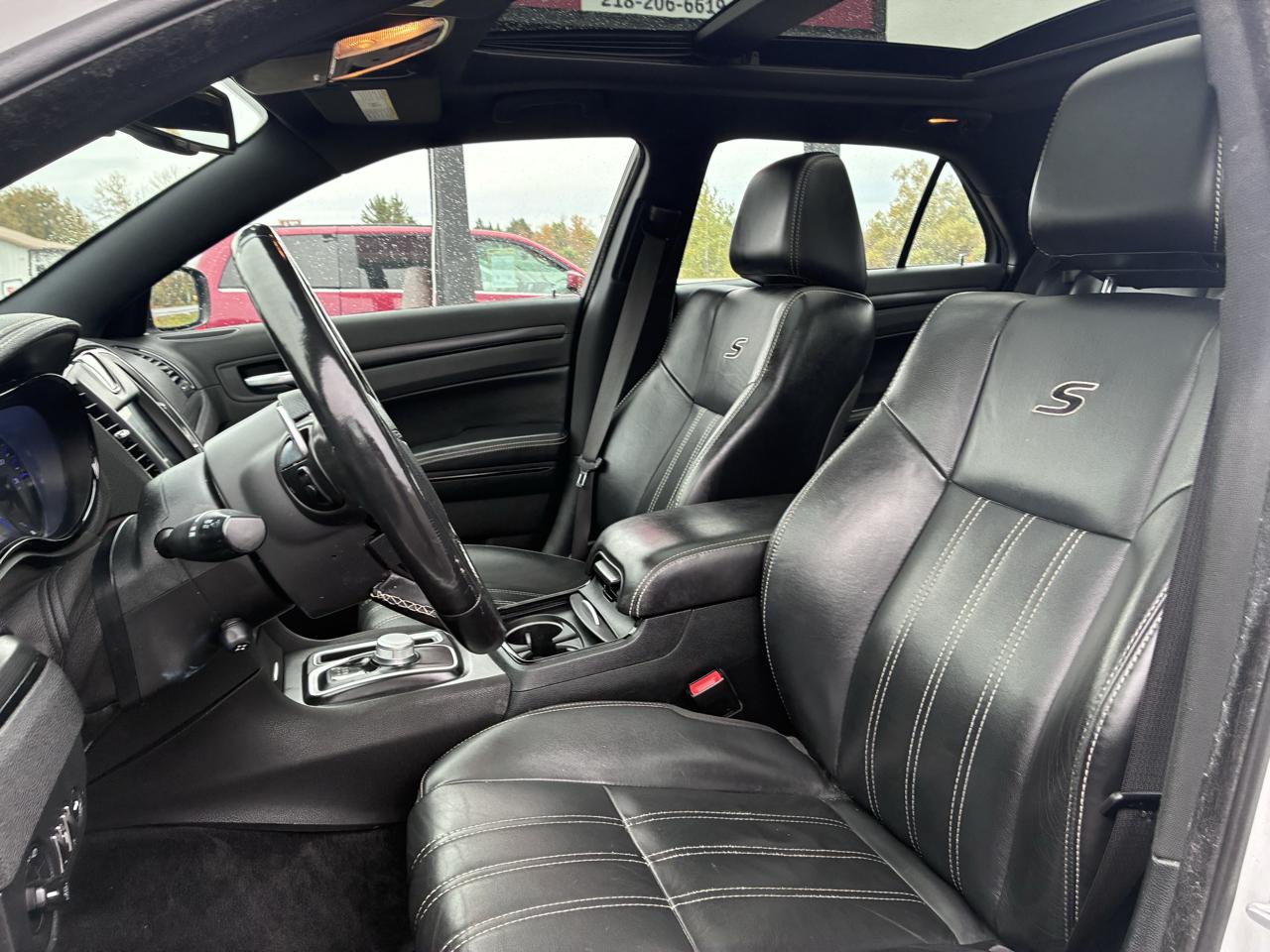 Chrysler 300 S V6 AWD 2015