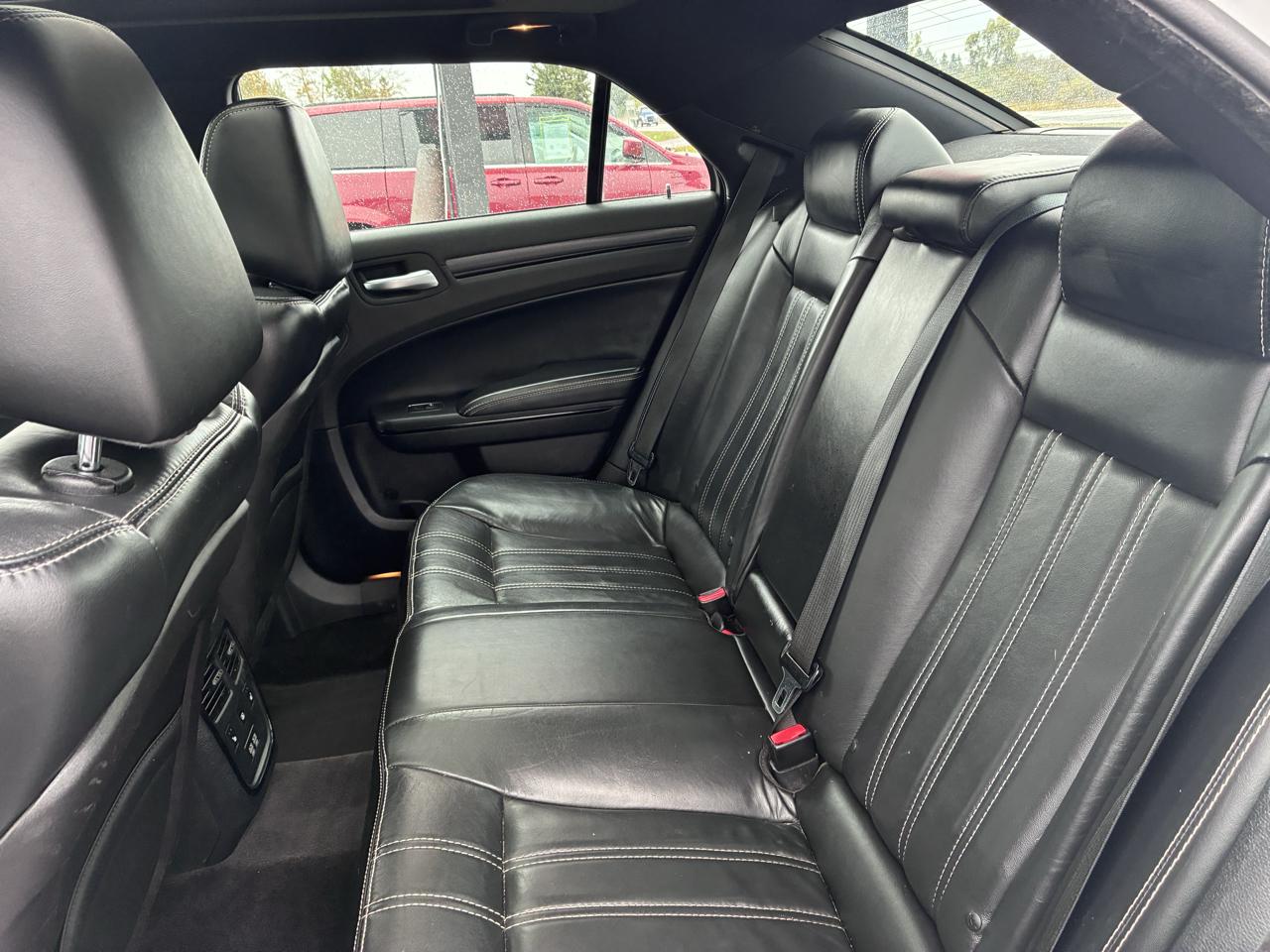 Chrysler 300 S V6 AWD 2015