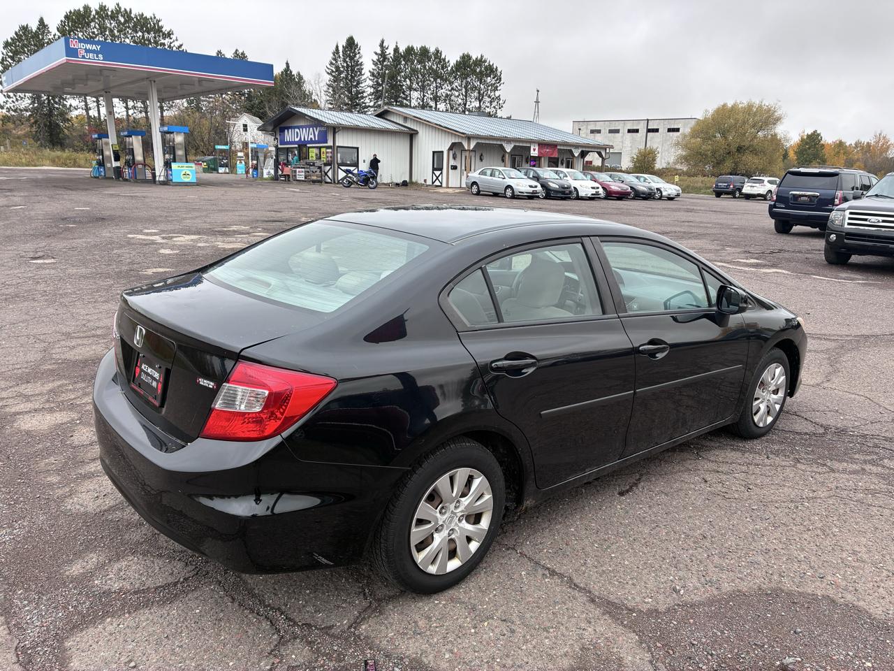 Honda Civic LX Sedan 5-Speed AT 2012