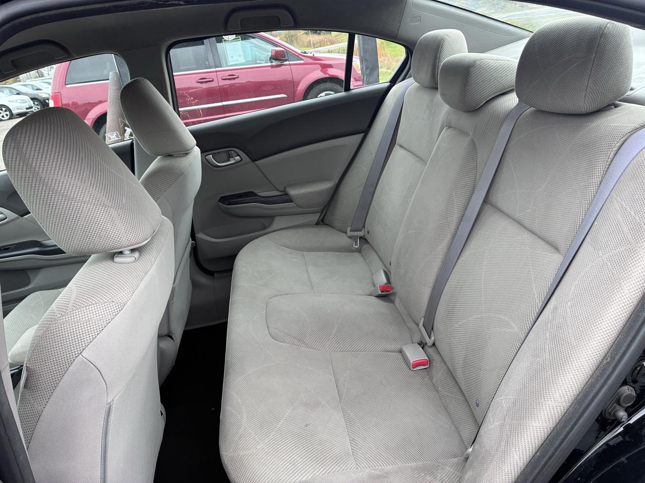 Honda Civic LX Sedan 5-Speed AT 2012