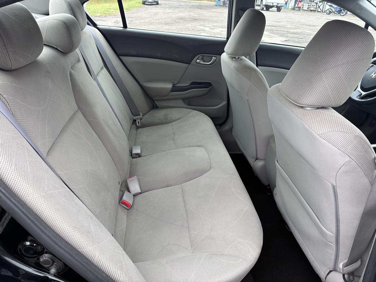 Honda Civic LX Sedan 5-Speed AT 2012