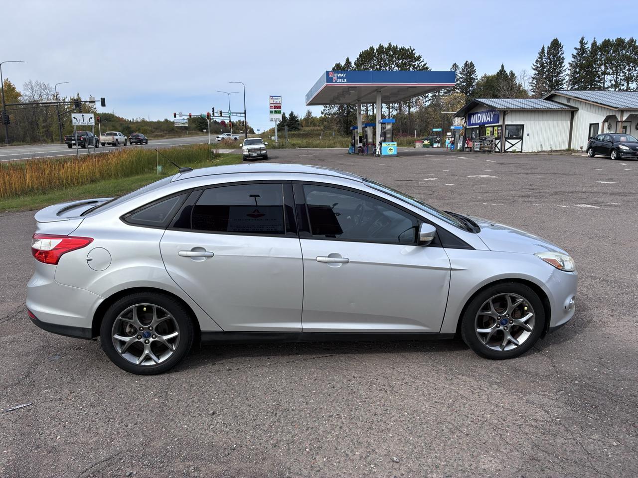Ford Focus SE Sedan 2013