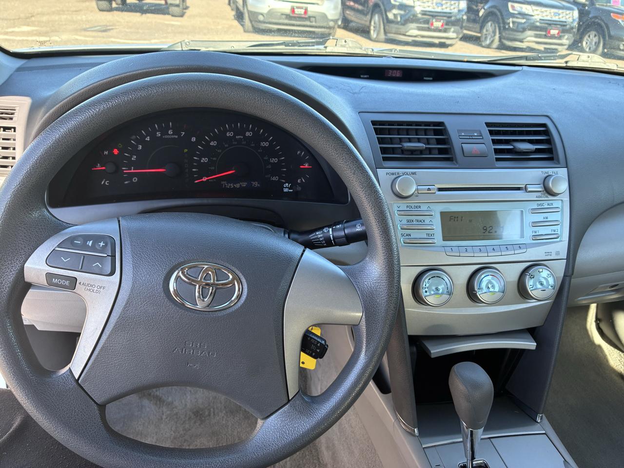 Toyota Camry SE 5-Spd AT 2009
