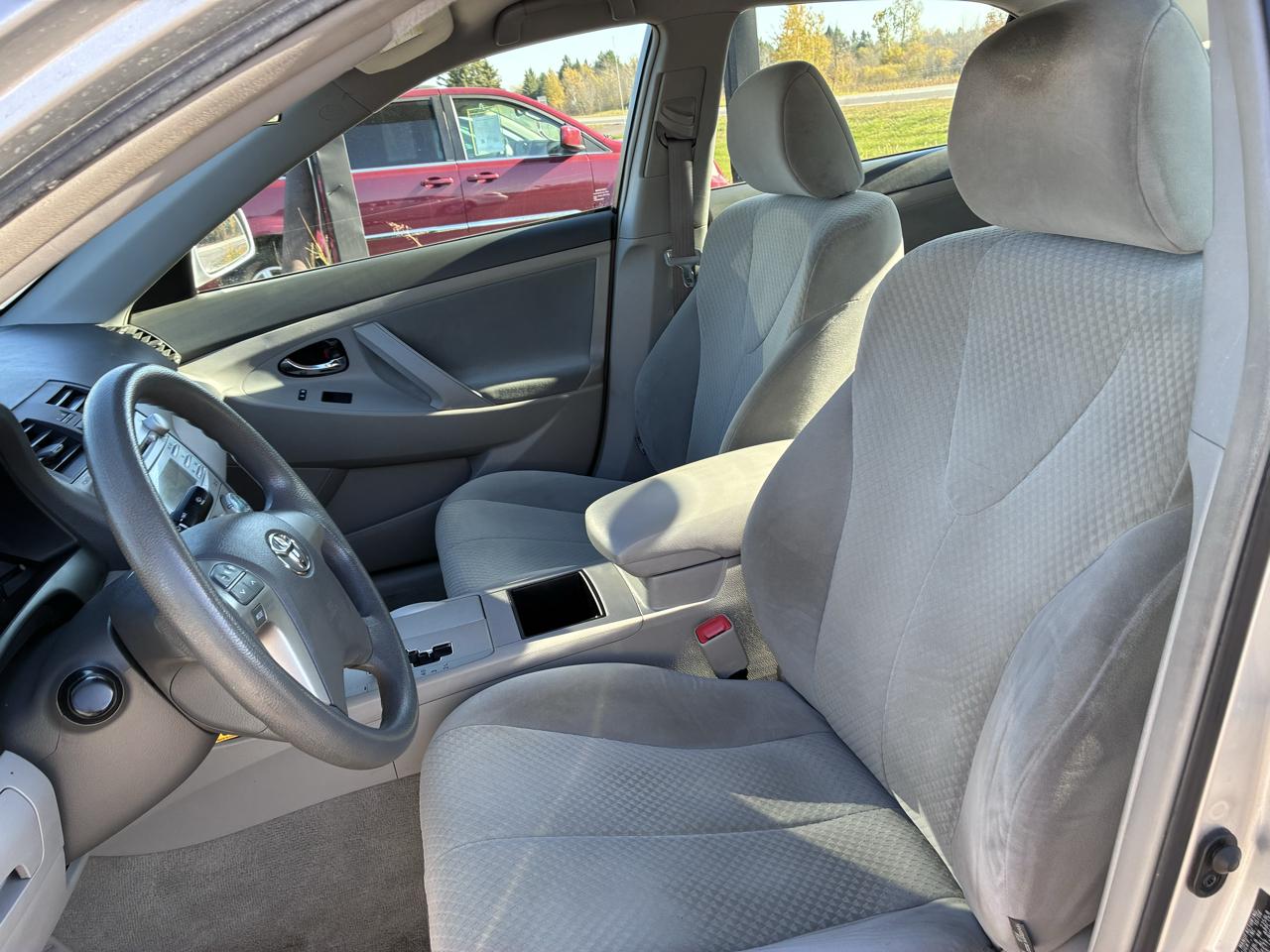 Toyota Camry SE 5-Spd AT 2009