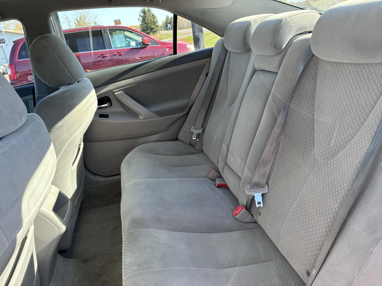 Toyota Camry SE 5-Spd AT 2009