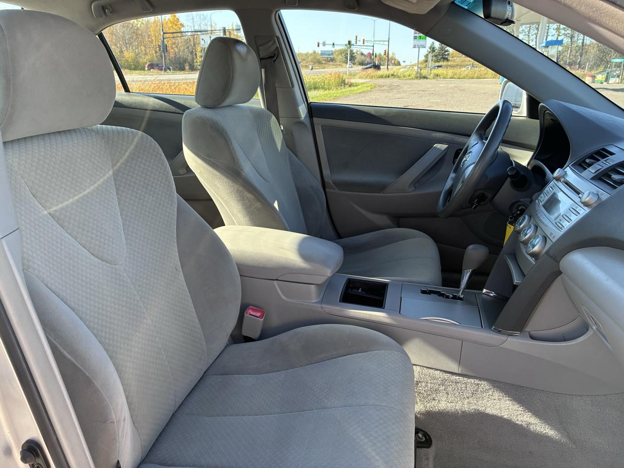 Toyota Camry SE 5-Spd AT 2009