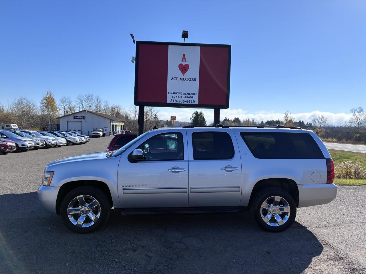 Chevrolet Suburban LT 1500 4WD 2014